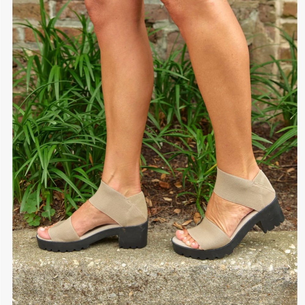 Charleston Shoe Company size 6